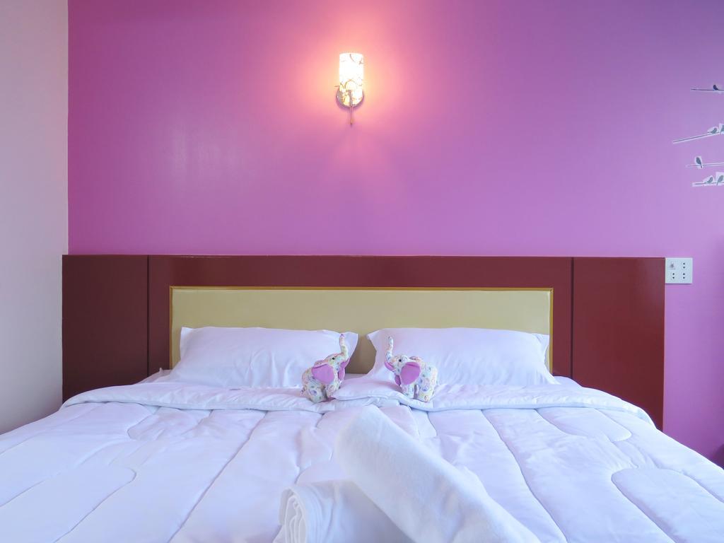 Your Place Inn Surin Extérieur photo